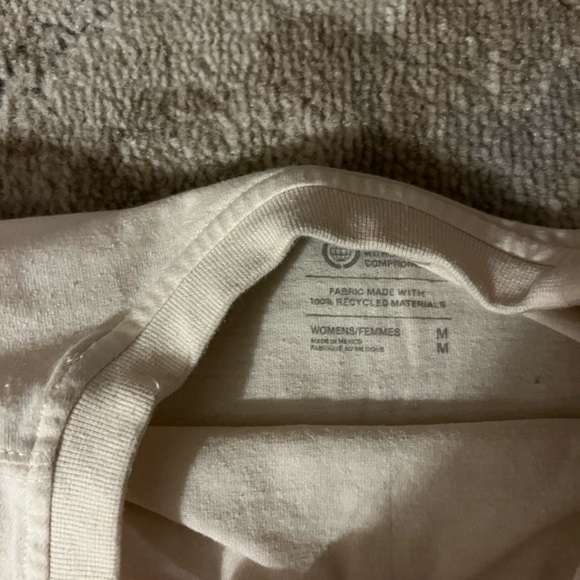 Women’s North Face Pocket Tee - M - Picture 2 of 2